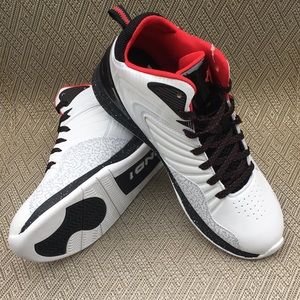 AND1 Capital 4.0 mens  shoes size 9.5 NWT